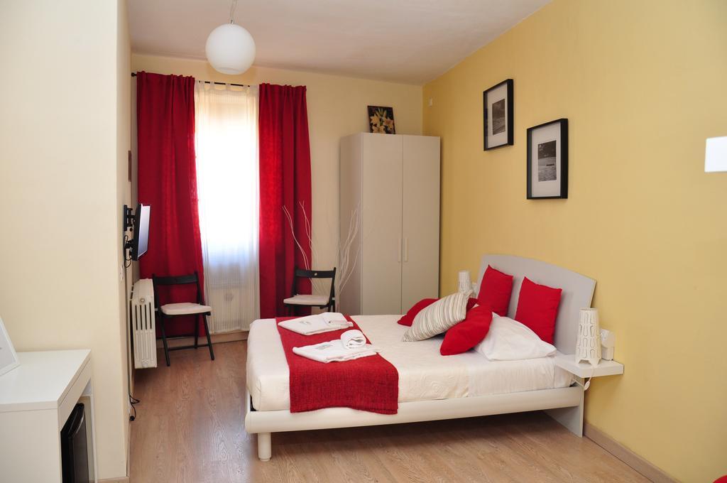 At Home Bed And Breakfast Λούκα Εξωτερικό φωτογραφία
