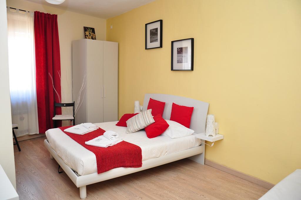 At Home Bed And Breakfast Λούκα Εξωτερικό φωτογραφία