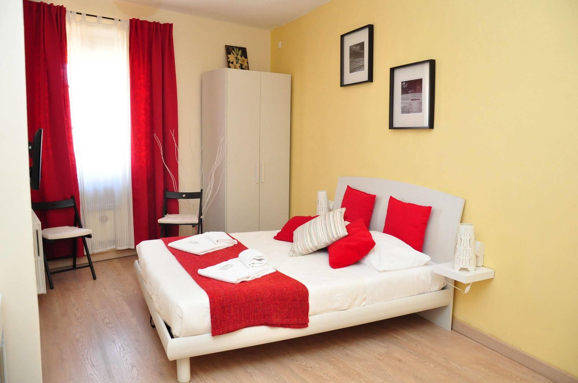 At Home Bed And Breakfast Λούκα Εξωτερικό φωτογραφία